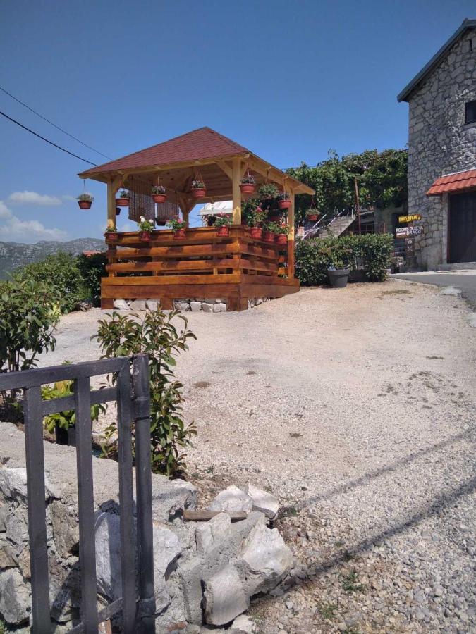 Holiday Home Pavle Rijeka Crnojevića Exteriör bild